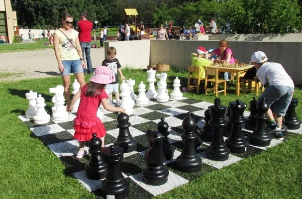 Szachowy festyn z Polonią w Przedszkolu nr 92