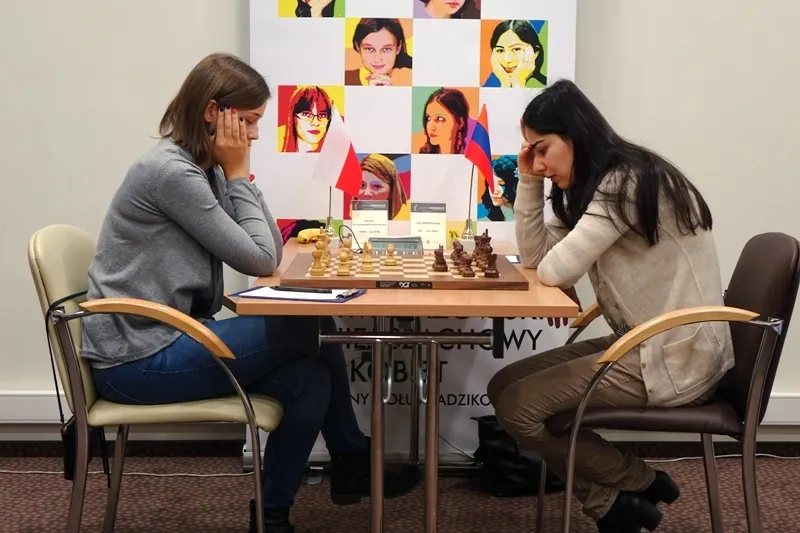 Turniej Kobiet: szybki remis w starciu liderek