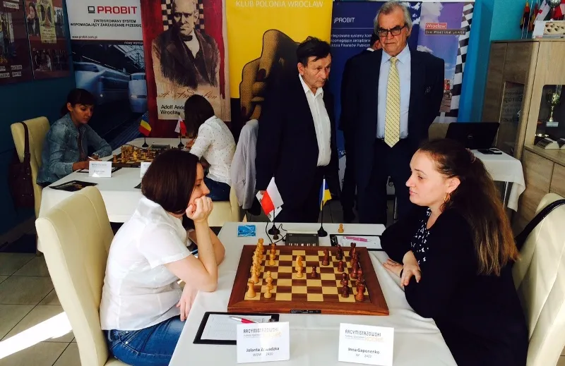 Arcymistrzowski Turniej Kobiet – za nami 1 runda
