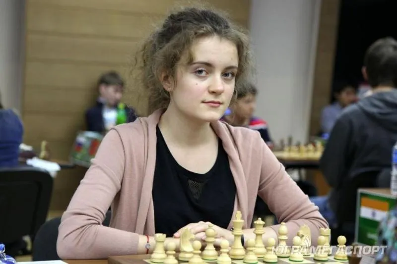 MŚJ w Grecji: kibicujemy dwóm Polonistkom!