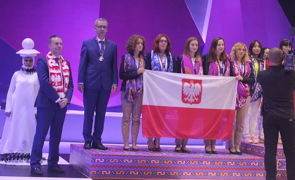 Olimpiada Szachowa: Runda 10 i 11 – „Okiem arcymistrzyni”