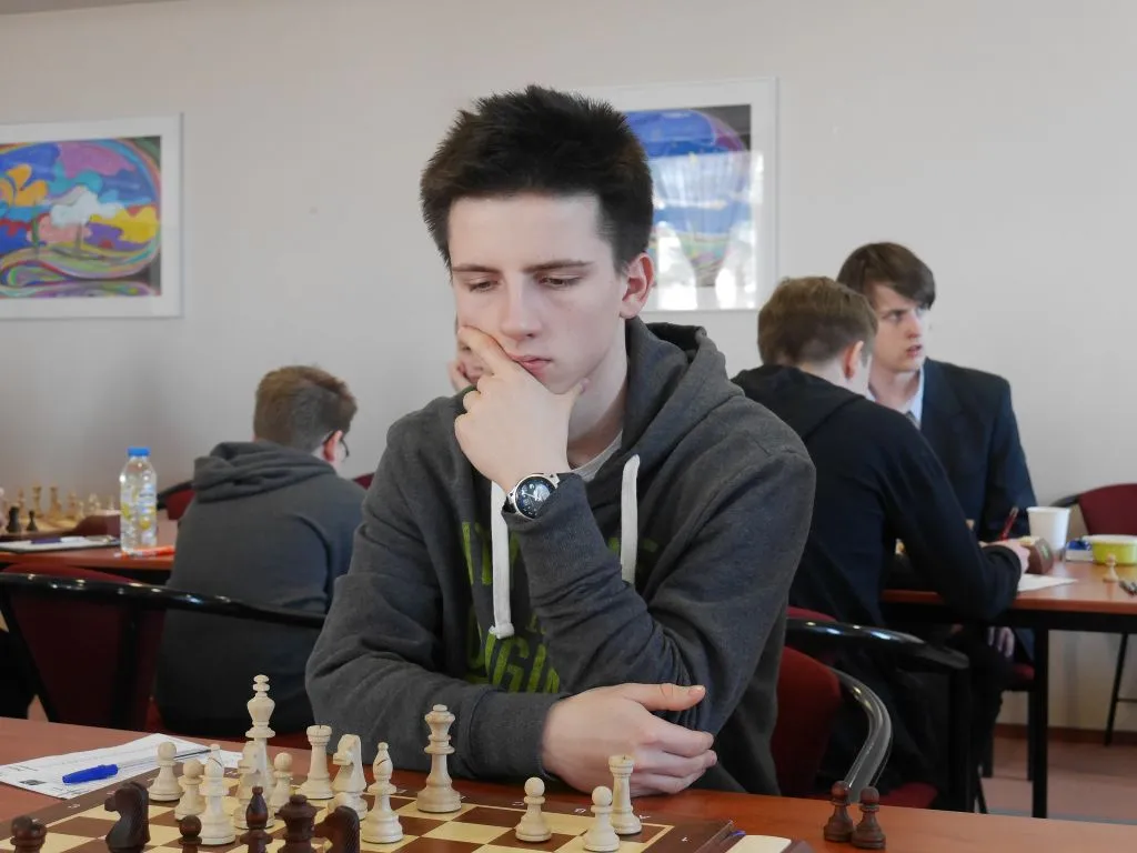 MP Juniorów do lat 16 i 18 po 4 rundach