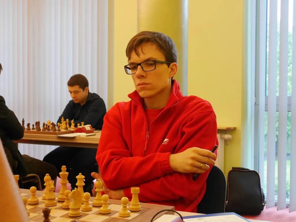 Zapiski kapitana (10) - Gong Liren