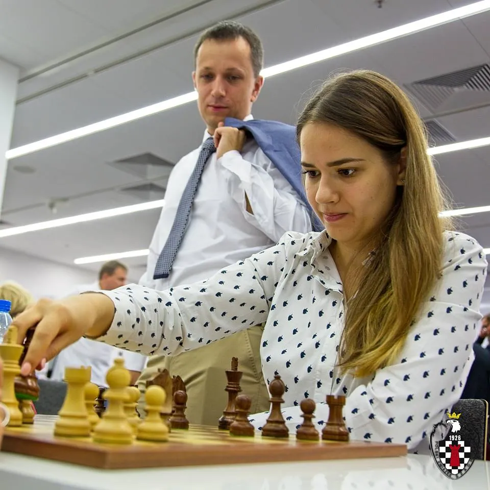 Alina Kashlinskaya @FB/alina.kashlinskaya/photos