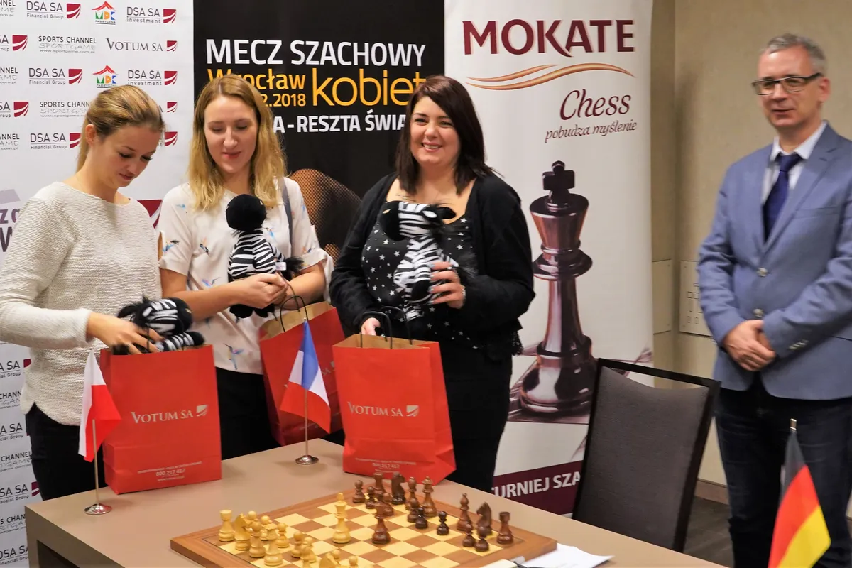 Dzień Polonii Wrocław na meczu Polska vs Reszta Świata