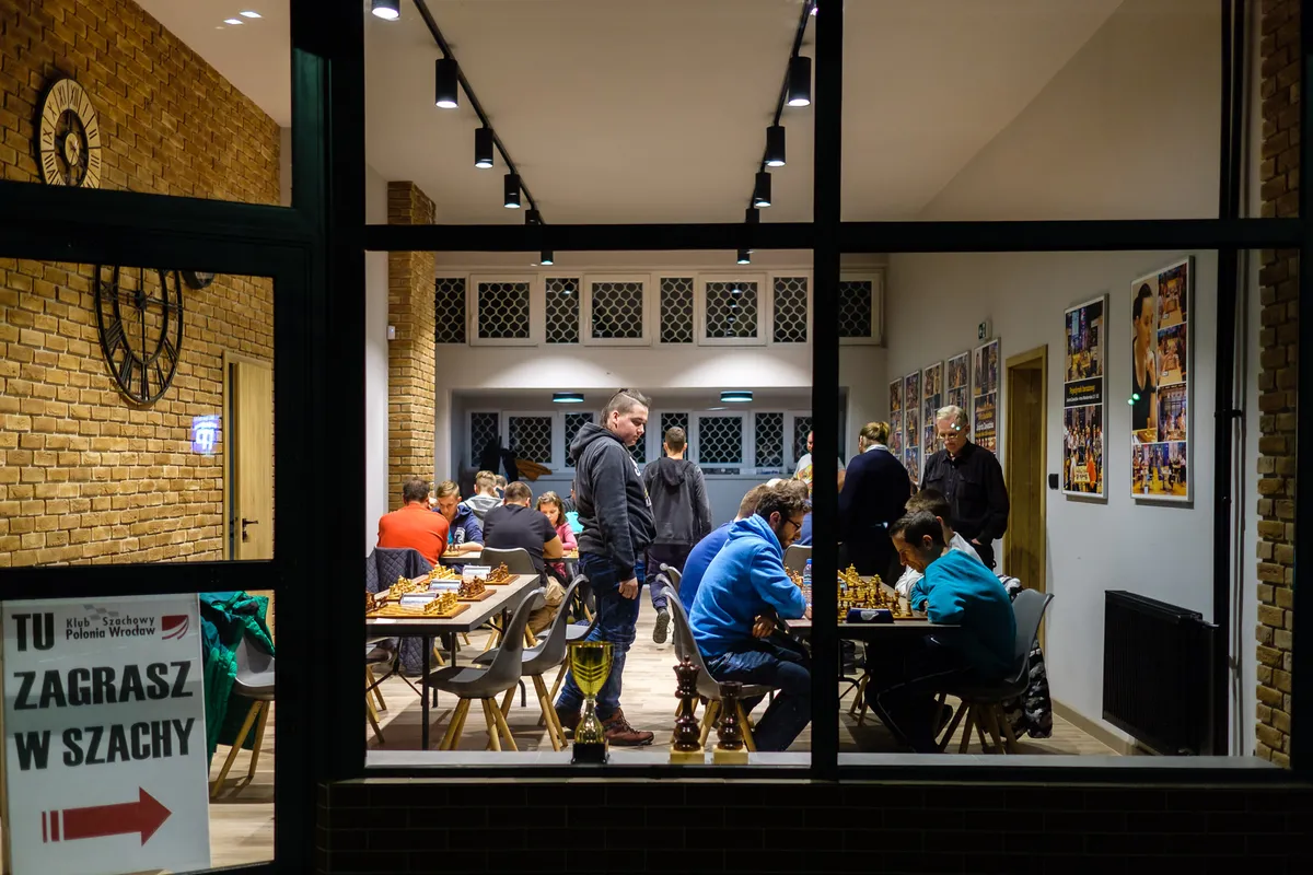 Grand Prix Polonii Wrocław - powrót do piątkowych spotkań szachowych.