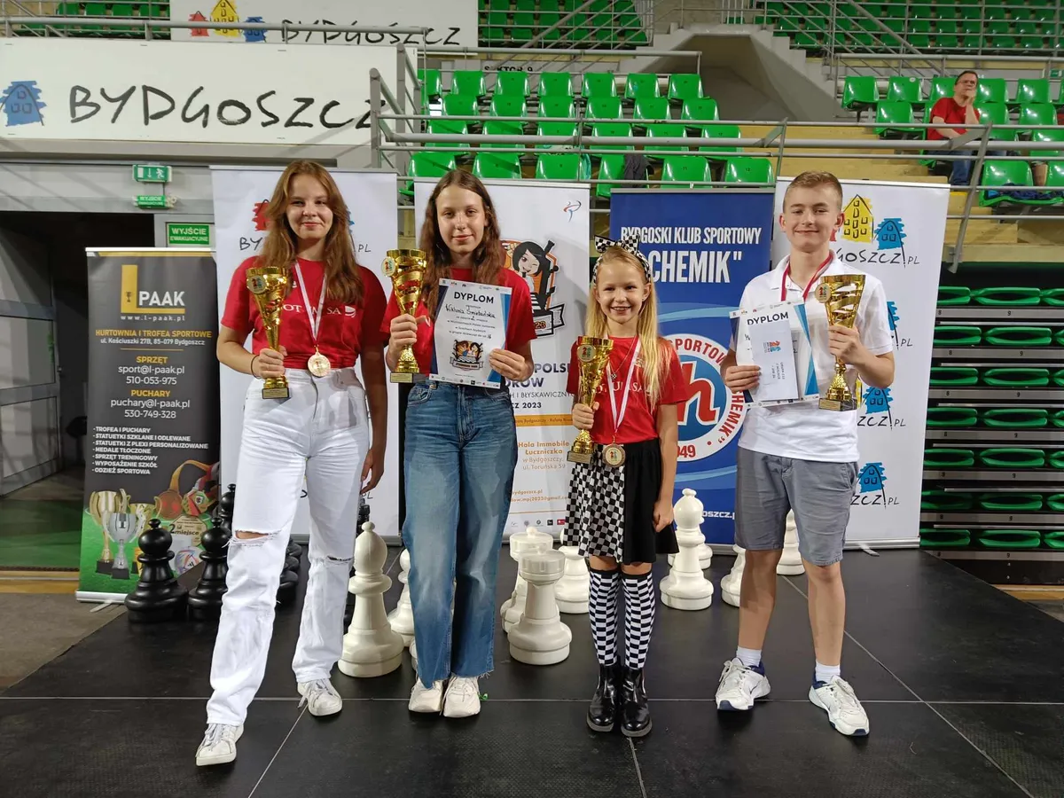 4 medale Polonistów!