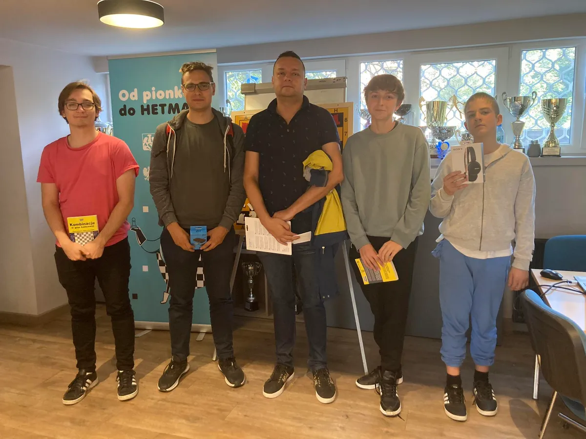 PAŹDZIERNIKOWY DRUGI KROK ZA NAMI!