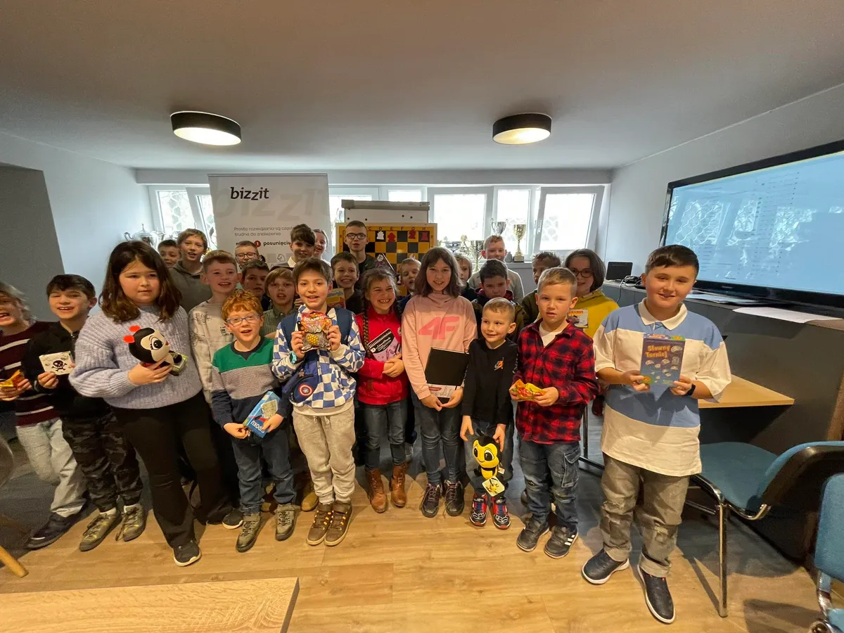 MARCOWY PIERWSZY KROK ROZEGRANY