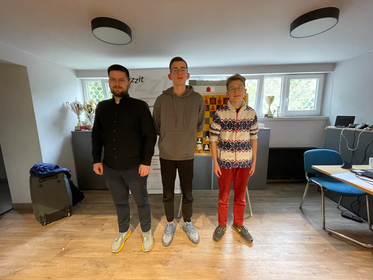 TYSIAK DLA FISHCHUKA