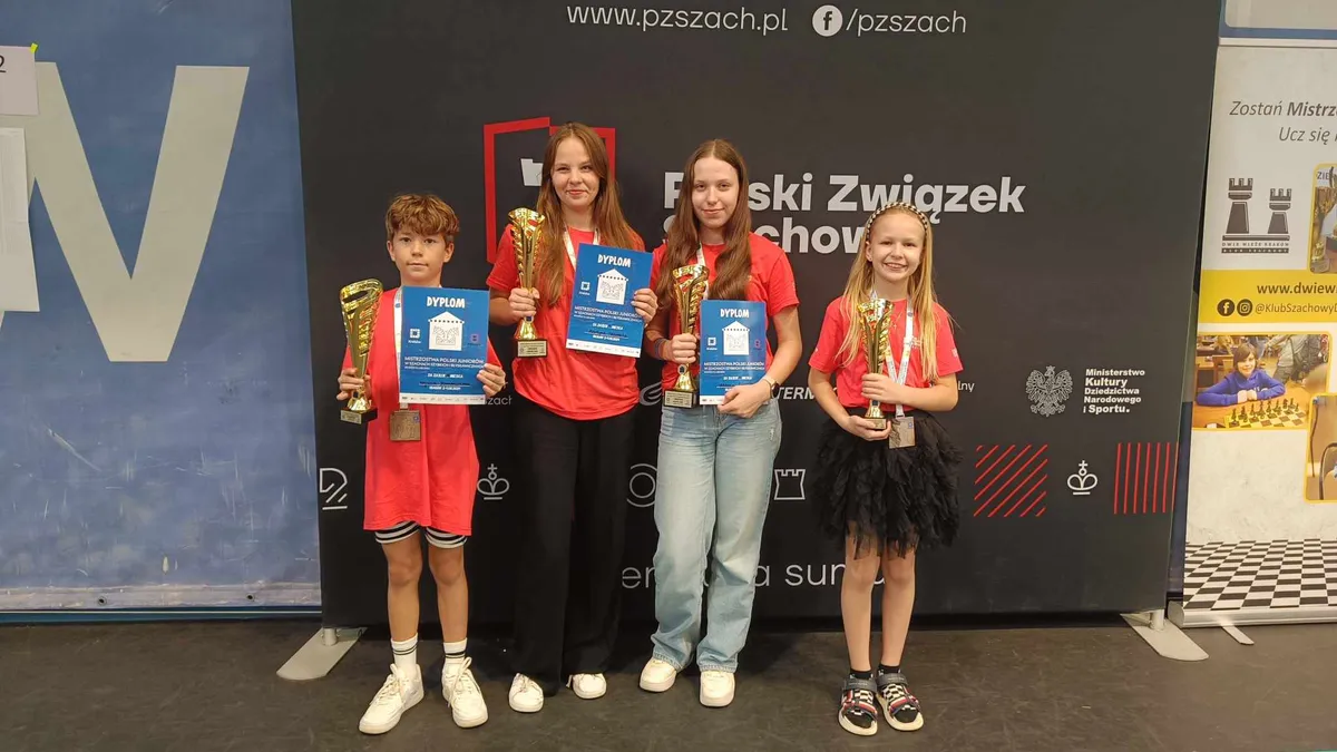 4 MEDALE W MP Juniorów w Szachach Błyskawicznych