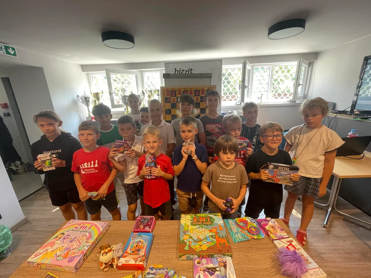 ROK SZKOLNY Z PIERWSZYM KROKIEM