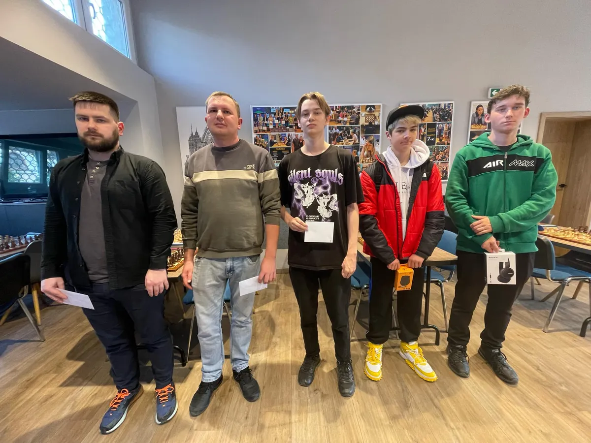 KWIETNIOWY TYSIAK dla BANASIKA