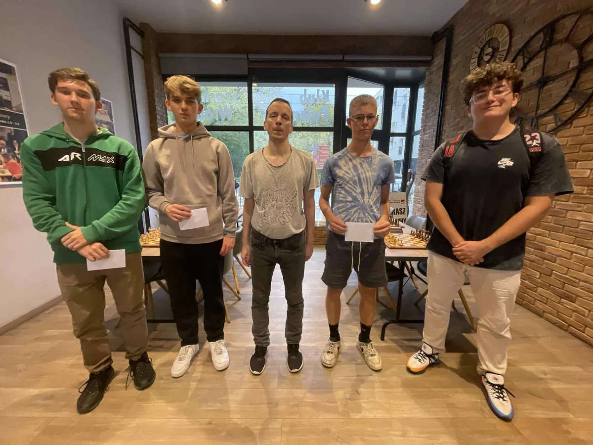 WRZEŚNIOWY TYSIAK dla OLEJARCZYKA