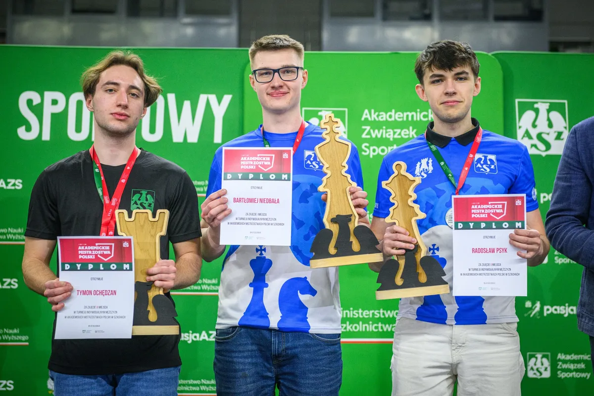 Ochędzan trzeci w AMP!